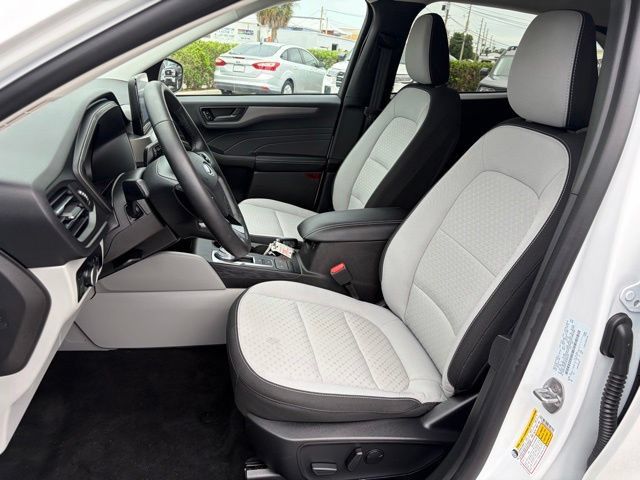 Used 2024 Ford Escape Active FWD image 13