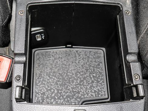 Used 2019 Jeep Wrangler Unlimited Sport S AWD/4WD image 33