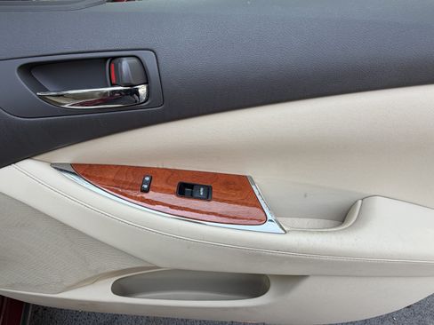 Used 2011 Lexus ES 350 FWD image 42