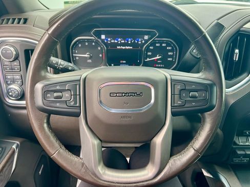 Used 2022 GMC Sierra 1500 Denali w/ Denali Premium Package image 16