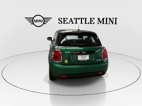 Certified 2024 MINI Cooper SE image 9