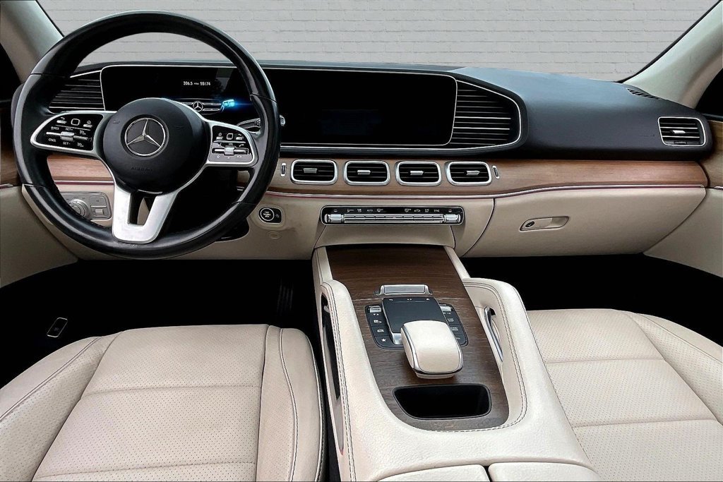 Used 2022 Mercedes-Benz GLE 350 4MATIC w/ Premium Package image 7