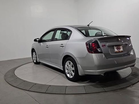 Used 2012 Nissan Sentra 2.0 SR image 3