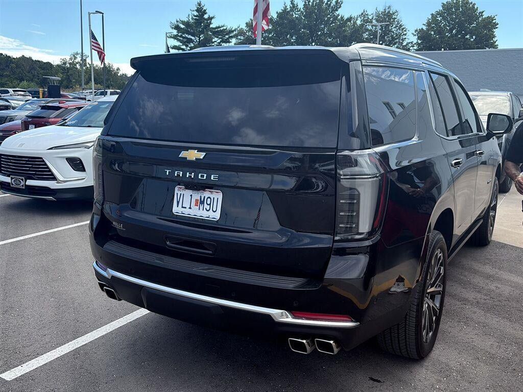 Used 2026 Chevrolet Tahoe High Country AWD/4WD image 12
