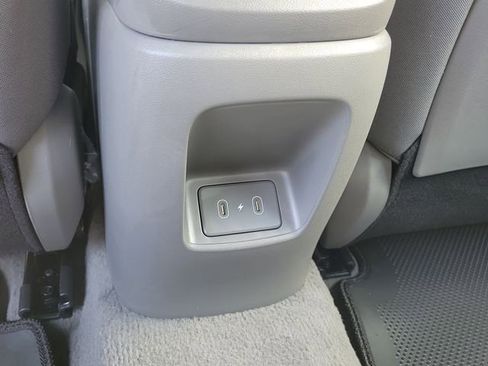 Certified 2025 Hyundai Elantra SEL FWD image 23