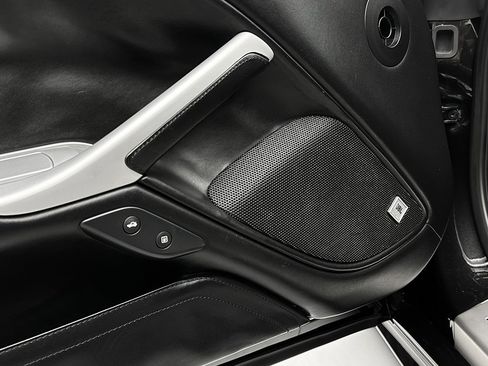 Certified 2014 Ferrari F12 Berlinetta image 12