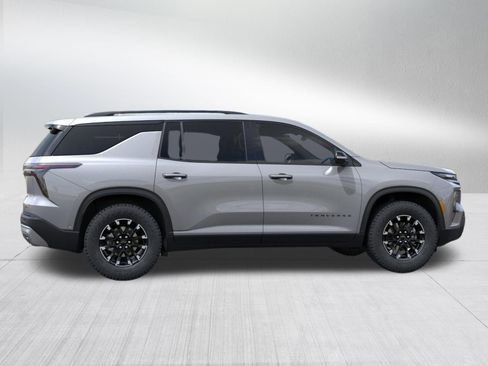 New 2026 Chevrolet Traverse Z71 w/ Enhanced Driving Package AWD/4WD image 6