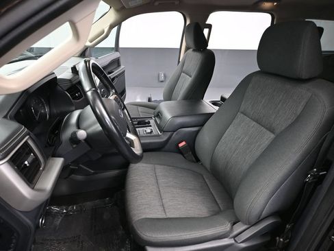 Used 2022 Ford Expedition XLT AWD/4WD image 23