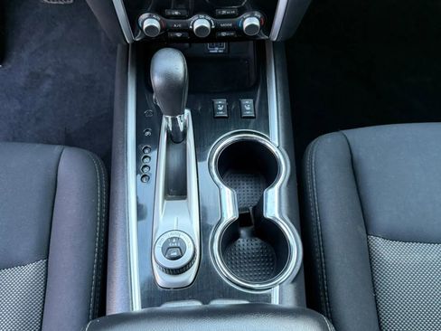 Used 2018 Nissan Pathfinder SV w/ SV Tech Package image 28