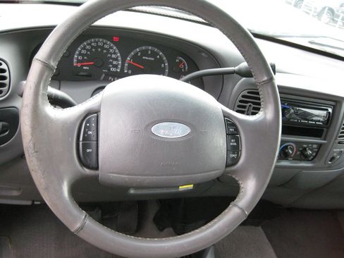 Used 2003 Ford F150 XLT image 17