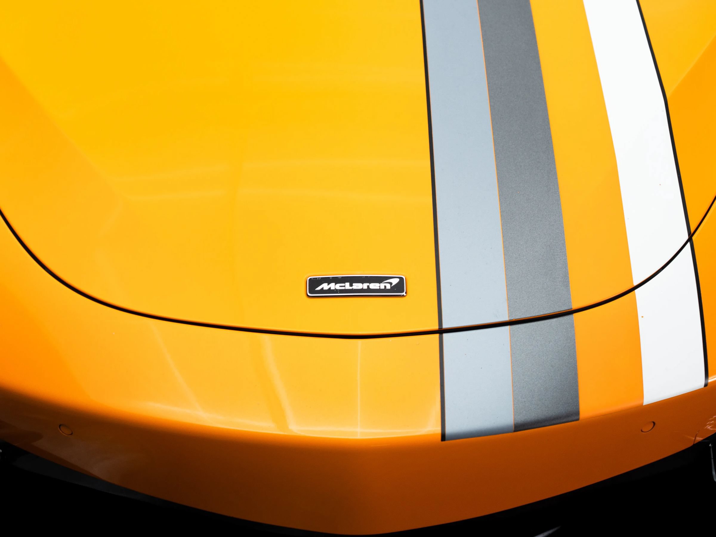 Used 2019 McLaren 570S Spider RWD image 12