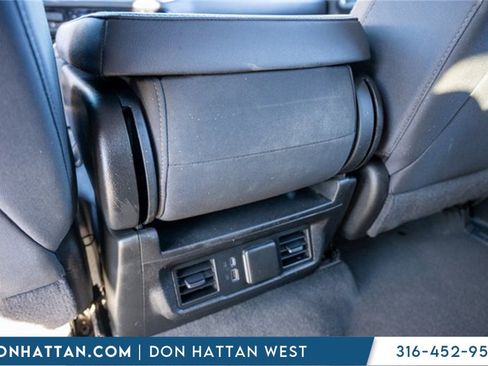 Used 2024 Chevrolet Silverado 2500 LT image 25