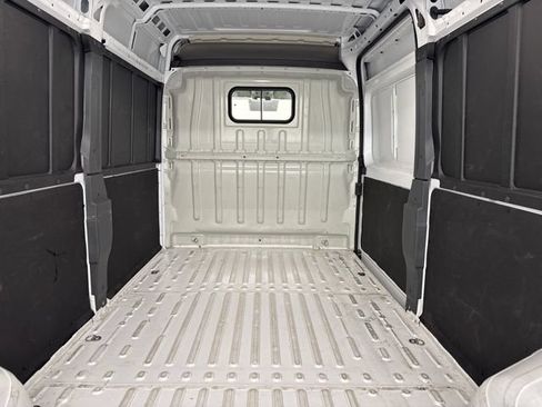 Used 2025 RAM ProMaster 2500 w/ Convenience Group FWD image 12