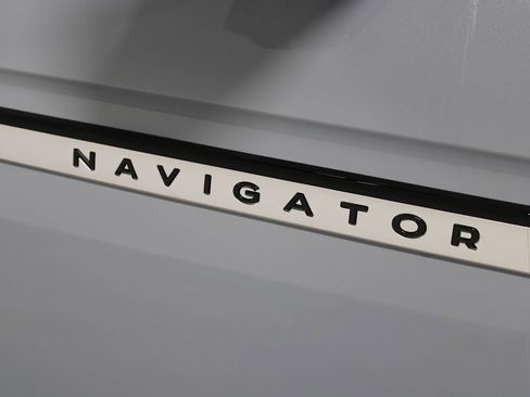 New 2026 Lincoln Navigator L Reserve image 11