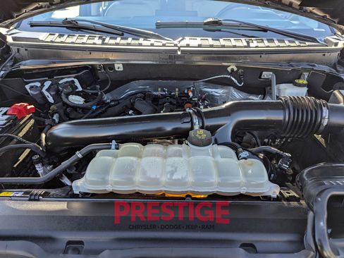 Used 2023 Ford Expedition Limited AWD/4WD image 35