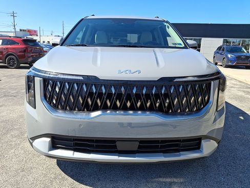 New 2026 Kia Carnival EX FWD image 3