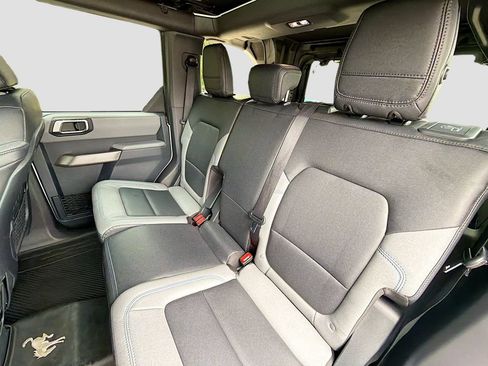 Used 2023 Ford Bronco Black Diamond w/ Sasquatch Package AWD/4WD image 27