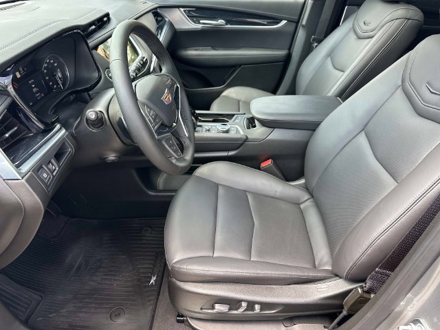 Used 2025 Cadillac XT5 Premium Luxury AWD/4WD image 21
