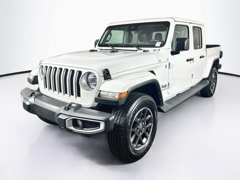 Used 2021 Jeep Gladiator Overland w/ Popular Equipment Package AWD/4WD image 3