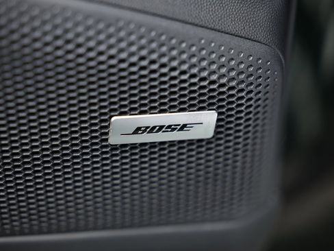 New 2025 Porsche Macan 4S Electric image 25