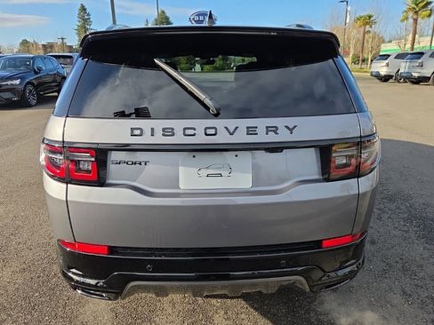 New 2025 Land Rover Discovery Sport Dynamic SE image 6