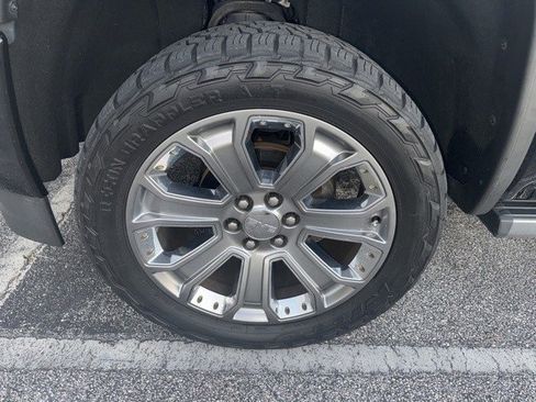 Used 2017 GMC Sierra 1500 Denali w/ Denali Ultimate Package image 2