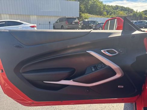 Used 2019 Chevrolet Camaro LT w/ Technology Package RWD image 12