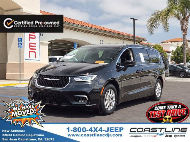 Certified 2023 Chrysler Pacifica Touring-L FWD image 1