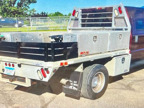 Used 2009 Ford F350 Lariat image 3