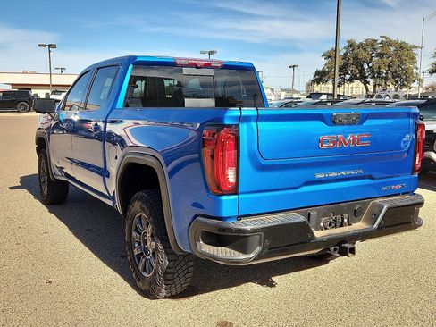 Used 2024 GMC Sierra 1500 AT4X image 3