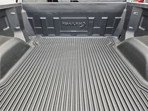 Certified 2025 Chevrolet Silverado 1500 LT image 21