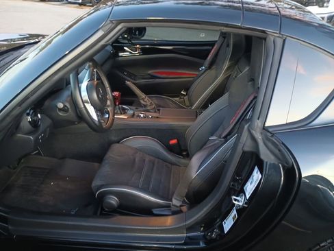 Used 2024 MAZDA MX-5 Miata RF Club image 10