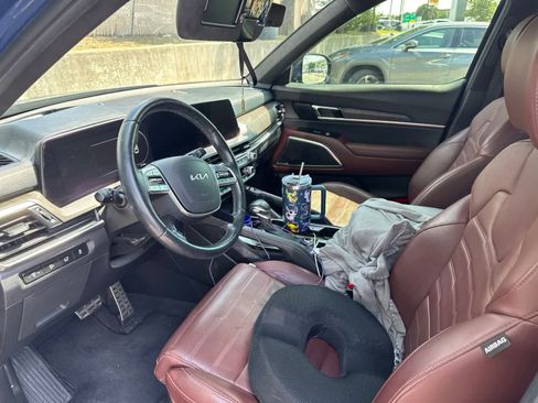 Used 2024 Kia Telluride SX Prestige AWD/4WD image 3