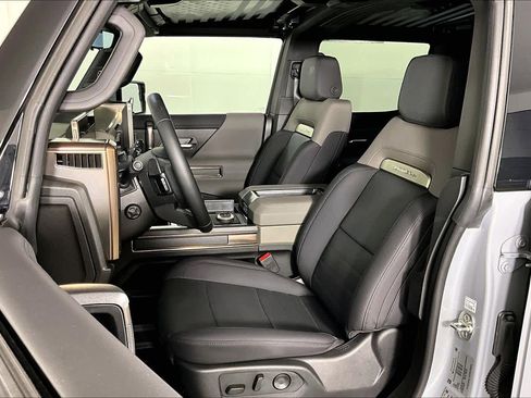 Certified 2025 GMC Hummer EV 2X w/ LPO, Sport Package image 7