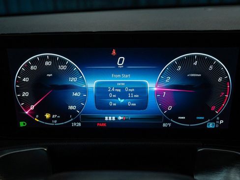 New 2026 Mercedes-Benz GLB 250 4MATIC image 16