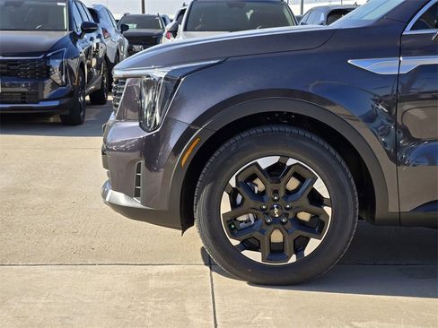 New 2026 Kia Sorento S image 10