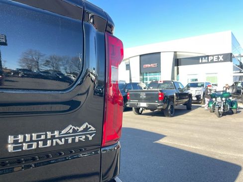 Used 2024 Chevrolet Silverado 1500 High Country w/ Technology Package image 33