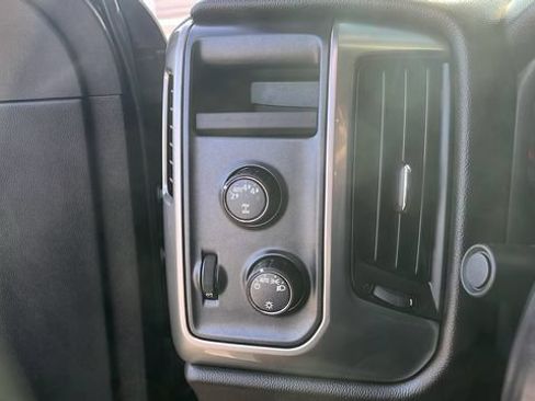 Used 2019 Chevrolet Silverado 1500 LT AWD/4WD image 8