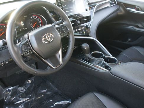 Used 2023 Toyota Camry XSE image 15