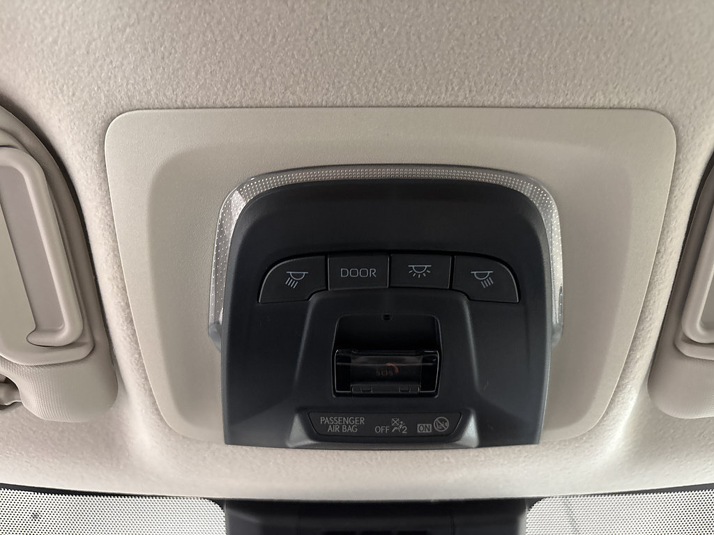 New 2027 Toyota Corolla LE FWD image 11