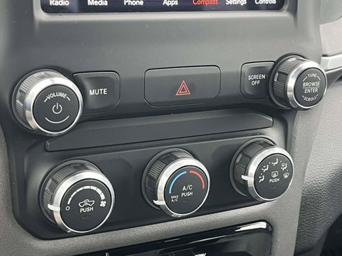 Used 2021 RAM 1500 Big Horn AWD/4WD image 28
