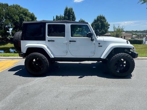 Used 2016 Jeep Wrangler Unlimited Sahara AWD/4WD image 25