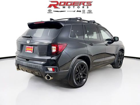 Used 2025 Honda Passport Black Edition image 8