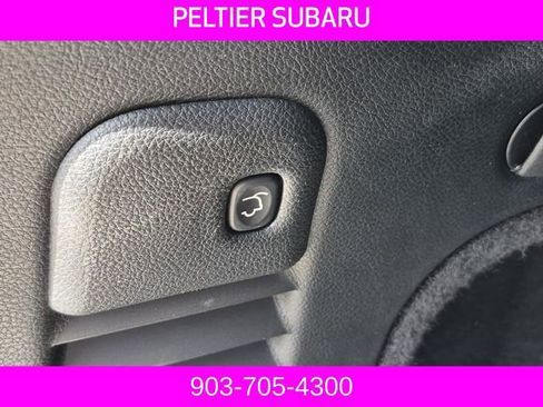 Used 2018 Jeep Grand Cherokee Overland w/ Jeep Active Safety Group image 13