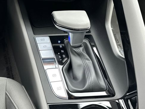 Used 2024 Hyundai Elantra SEL w/ Convenience Package image 30