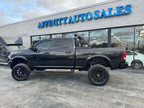 Used 2018 RAM 2500 Laramie w/ Sport Appearance Group image 3