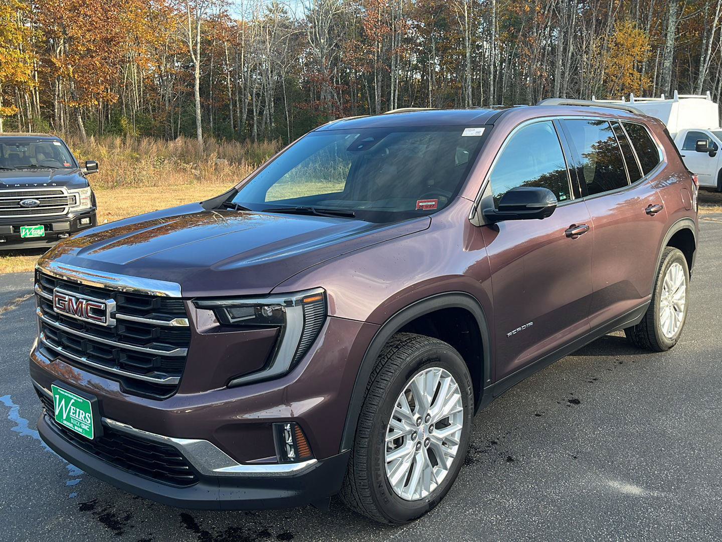 Used 2024 GMC Acadia Elevation w/ Luxury Package AWD/4WD image 1