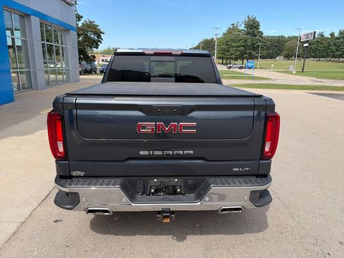 Used 2022 GMC Sierra 1500 SLT w/ SLT Premium Plus Package AWD/4WD image 8