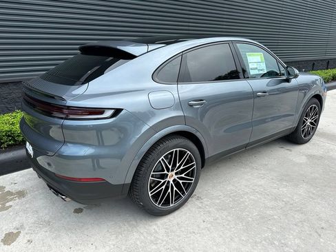 Used 2026 Porsche Cayenne E-Hybrid Coupe AWD/4WD image 10