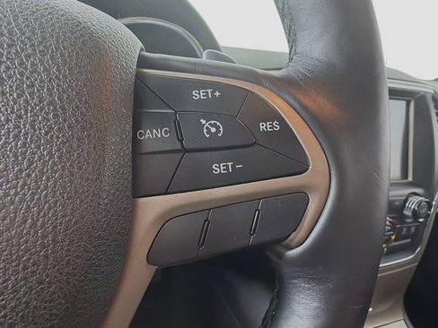 Used 2014 Jeep Grand Cherokee Limited AWD/4WD image 12